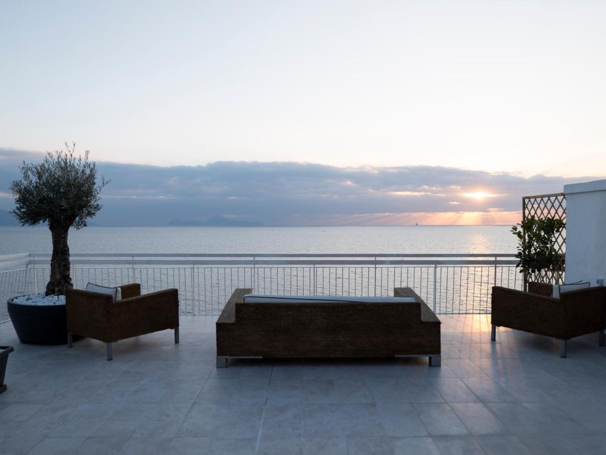 Thomas Sea View Torre del Greco